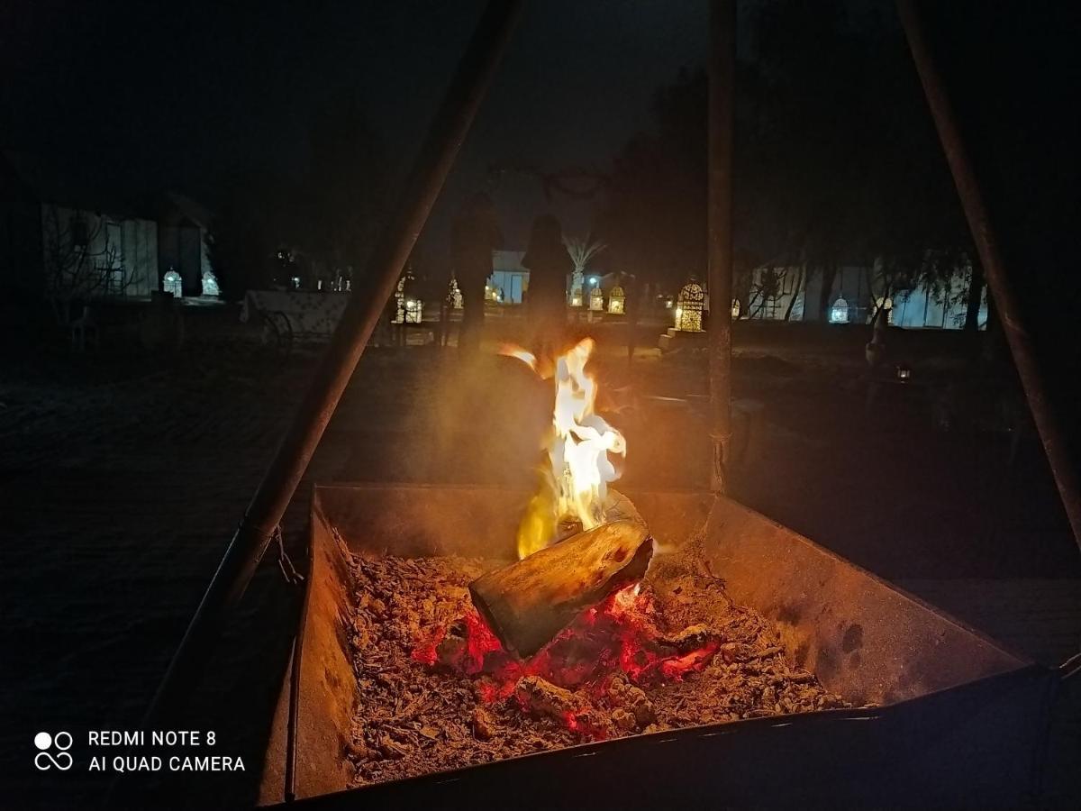 Desert Experience Glamping مرزوكة المظهر الخارجي الصورة