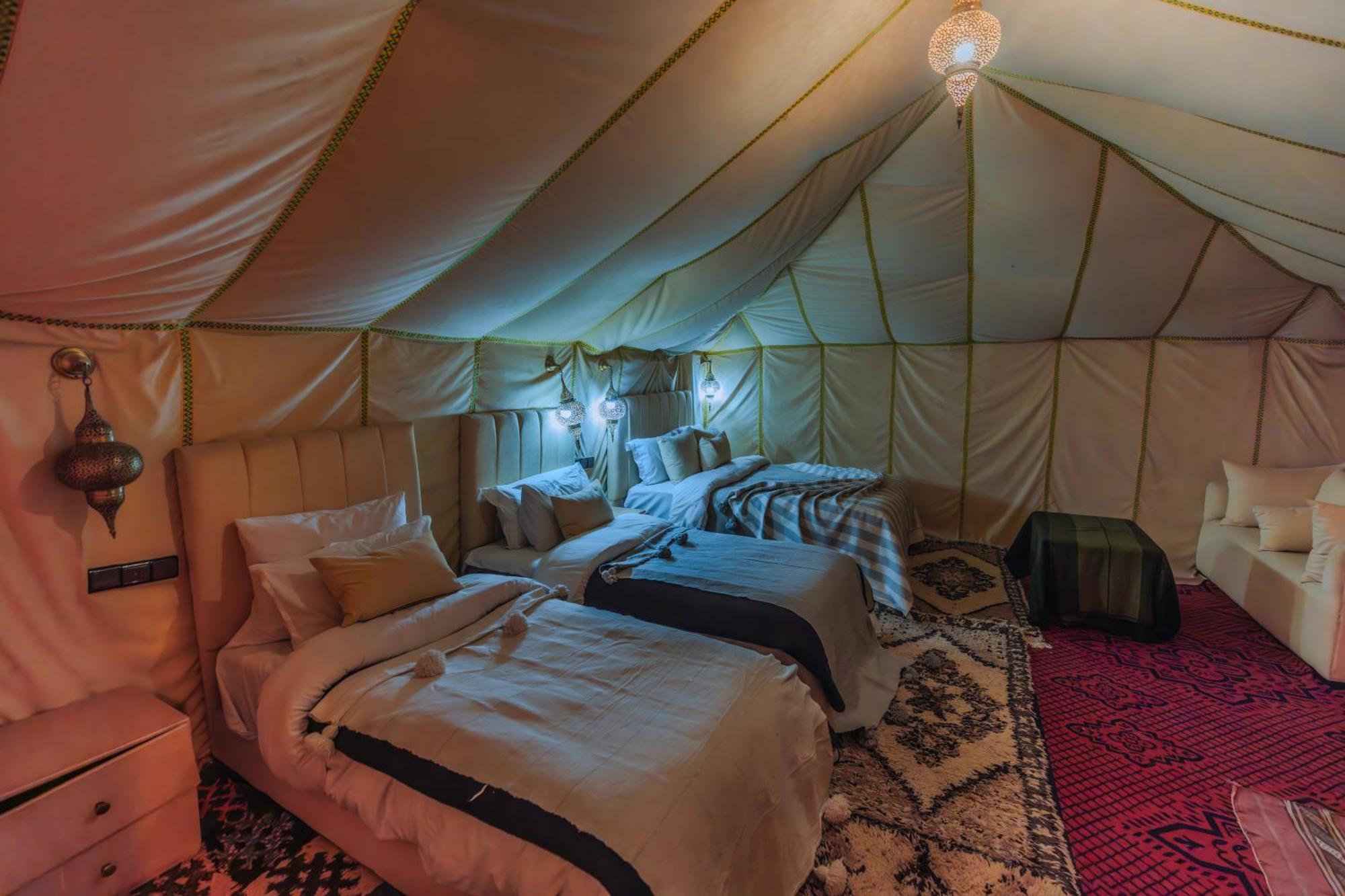 Desert Experience Glamping مرزوكة الغرفة الصورة